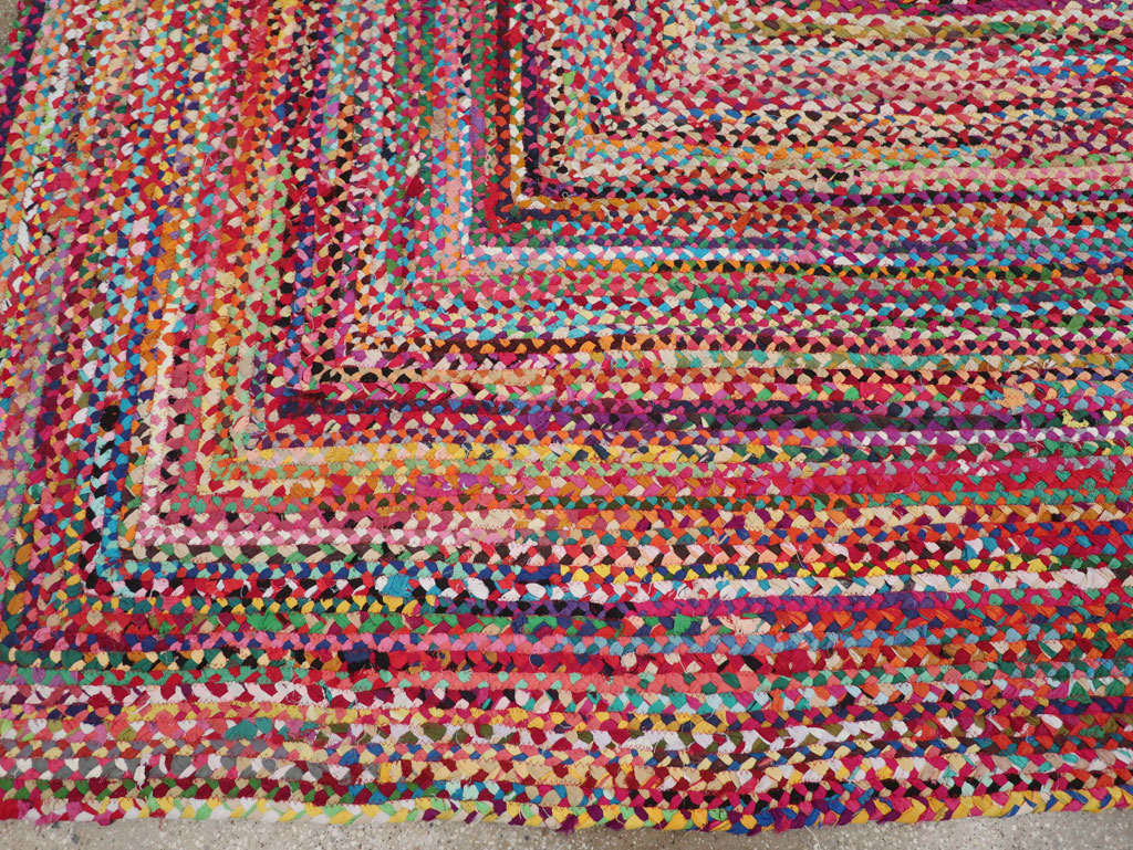 Vintage American Braided Small Room Size Carpet, No.31623 - Galerie Shabab