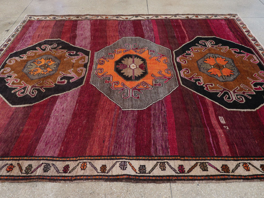 Vintage Turkish Anatolian Small Tribal Room Size Carpet, No.31629 - Galerie Shabab
