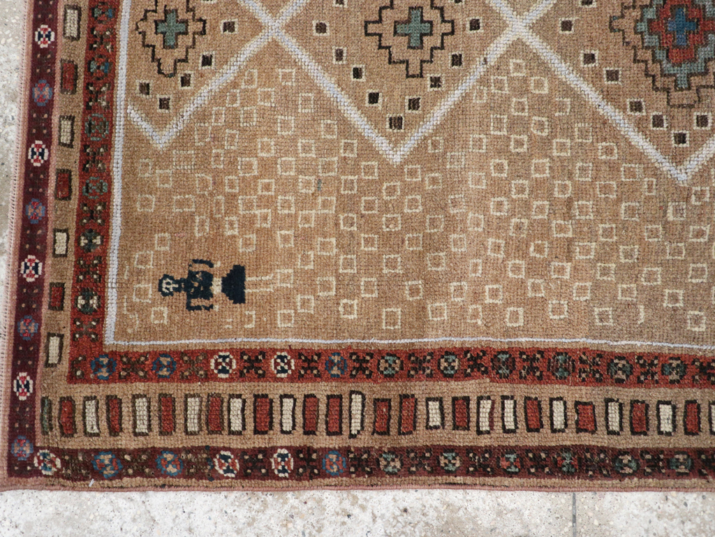 Antique Persian Serab Accent Rug, No.31630 - Galerie Shabab