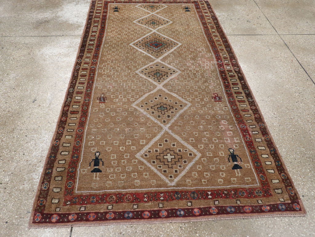 Antique Persian Serab Accent Rug, No.31630 - Galerie Shabab