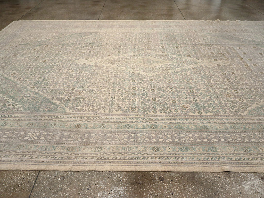 Vintage Persian Bibikabad Large Carpet, No.31640 - Galerie Shabab