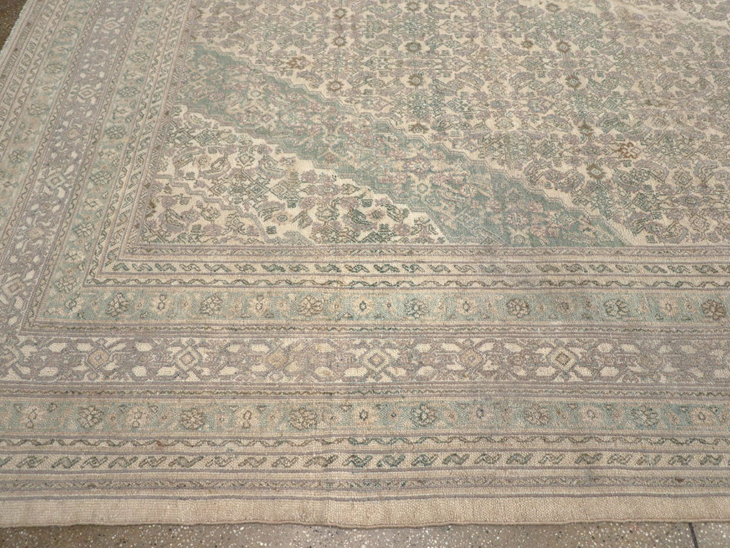 Vintage Persian Bibikabad Large Carpet, No.31640 - Galerie Shabab