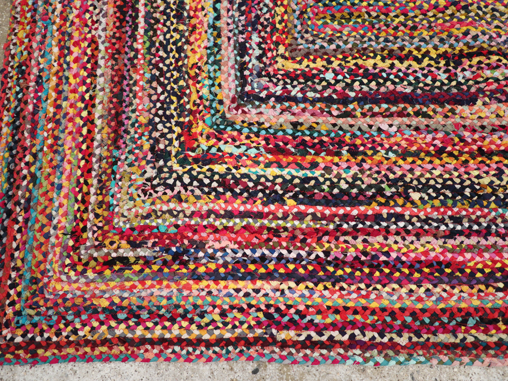 Vintage American Braided Accent Rug, No.31643 - Galerie Shabab