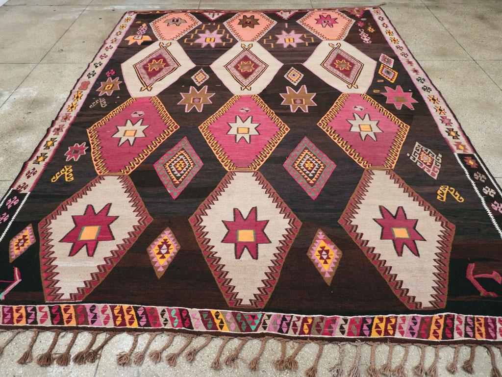 Vintage Turkish Flatweave Kilim Room Size Carpet, No.31648 - Galerie Shabab