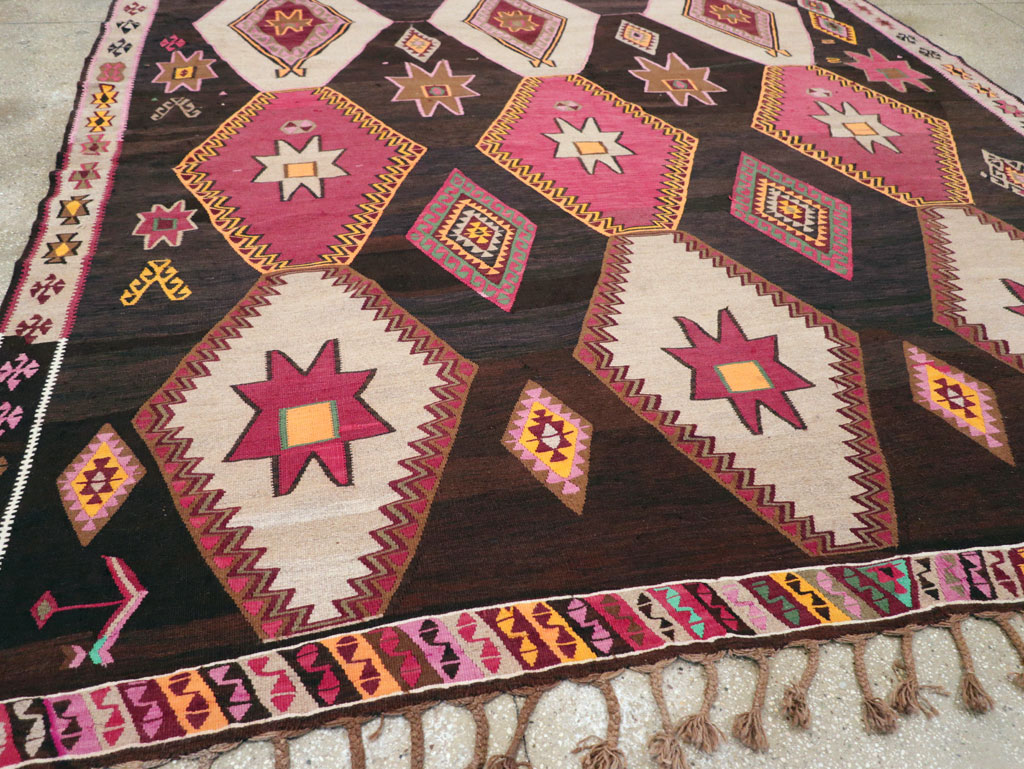 Vintage Turkish Flatweave Kilim Room Size Carpet, No.31648 - Galerie Shabab