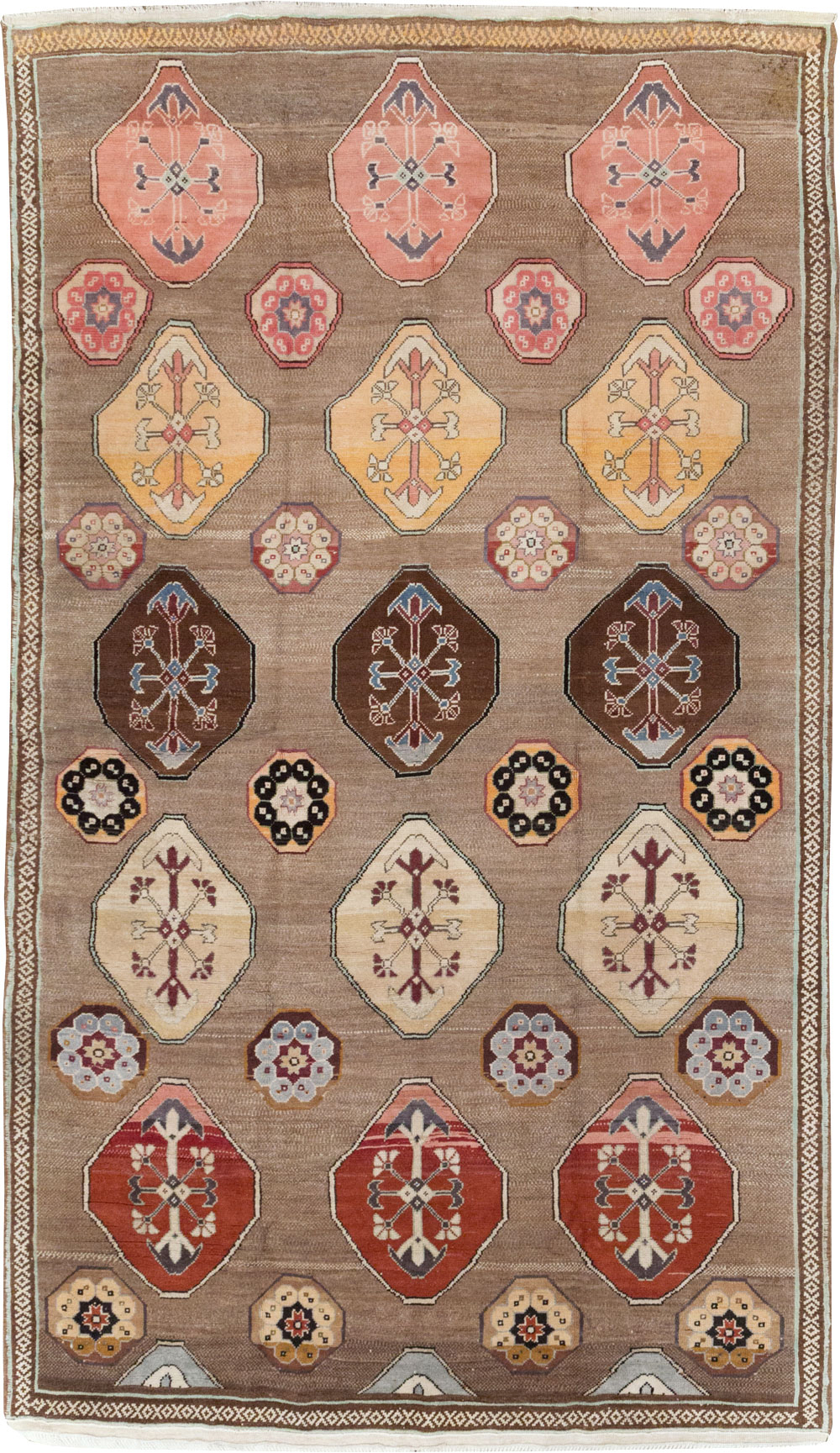 Vintage Turkish Anatolian Tribal Room Size Carpet, No.31649 - Galerie Shabab