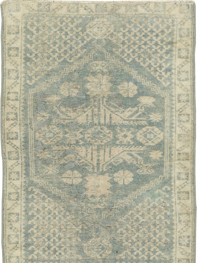 Antique Turkish Anatolian Small Runner, No.31654 - Galerie Shabab