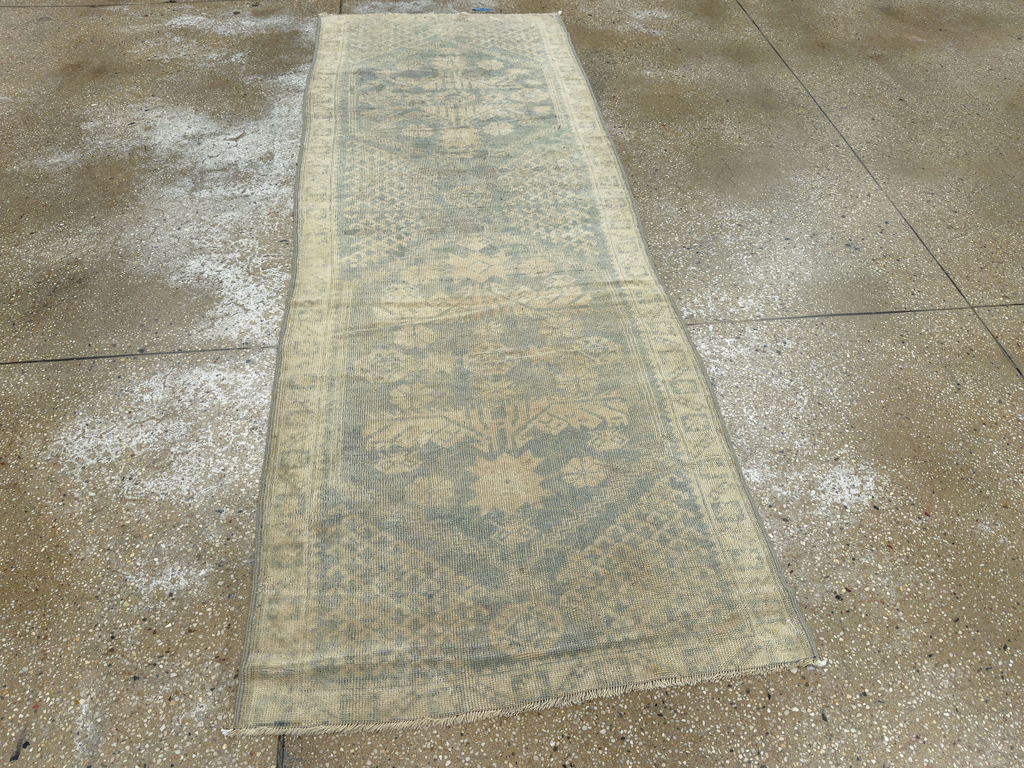 Antique Turkish Anatolian Small Runner, No.31654 - Galerie Shabab