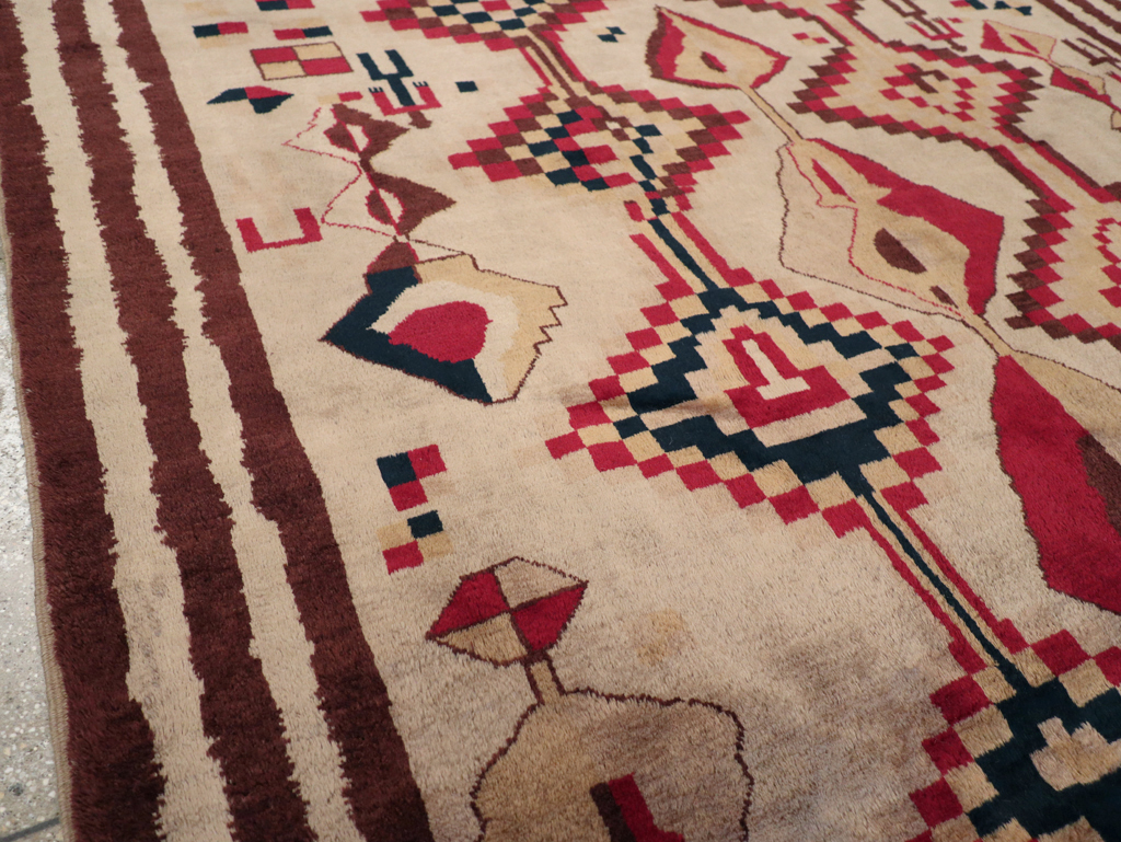 Vintage Turkish Tribal Art Deco Accent Carpet, No.31655 - Galerie Shabab