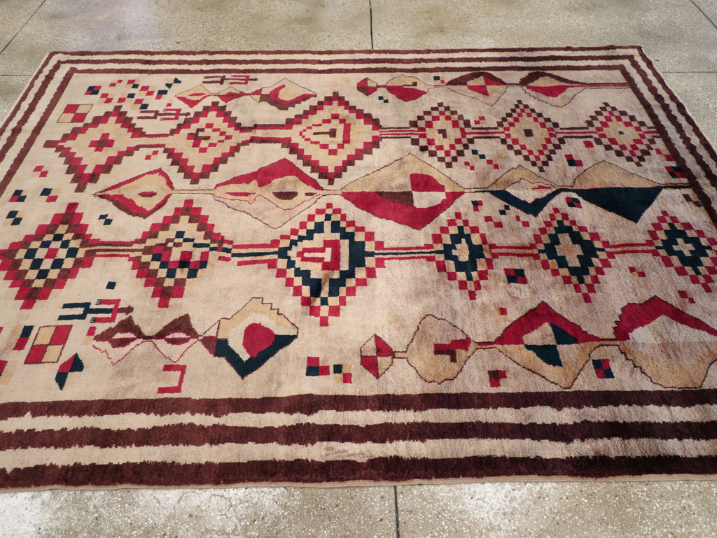 Vintage Turkish Tribal Art Deco Accent Carpet, No.31655 - Galerie Shabab