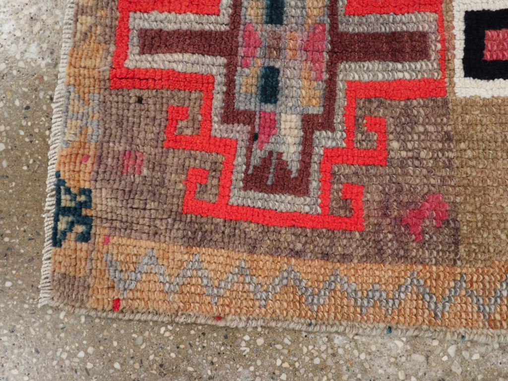 Vintage Turkish Anatolian Throw Rug, No.31663 - Galerie Shabab