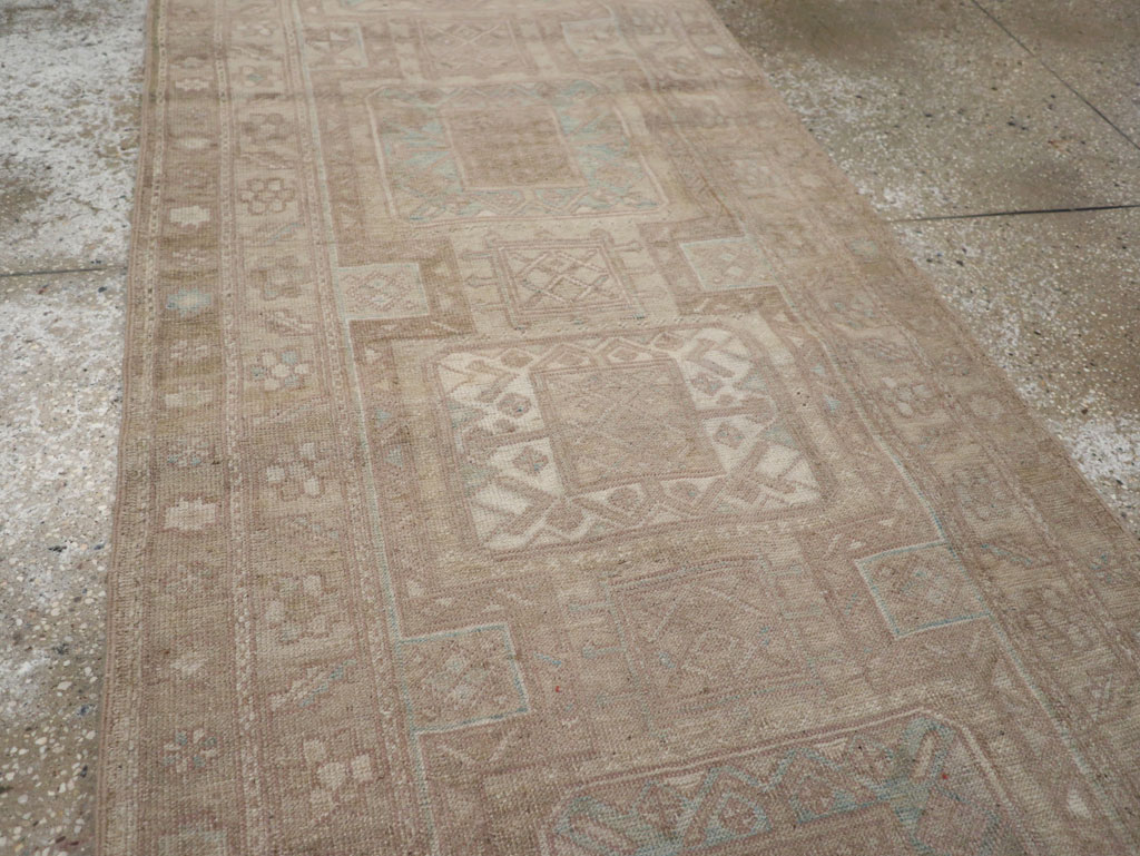 Vintage Persian Ardabil Runner, No.31671 - Galerie Shabab