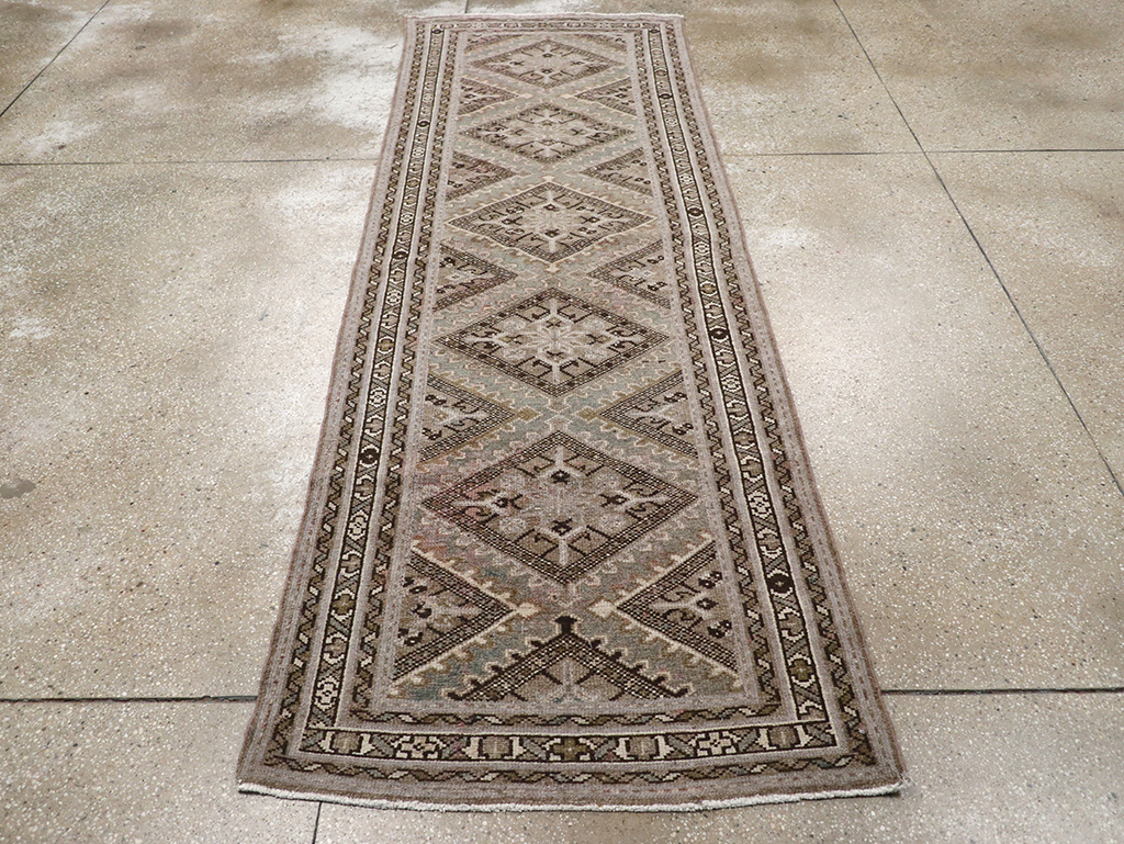 Vintage Persian Malayer Runner, No.31673 - Galerie Shabab