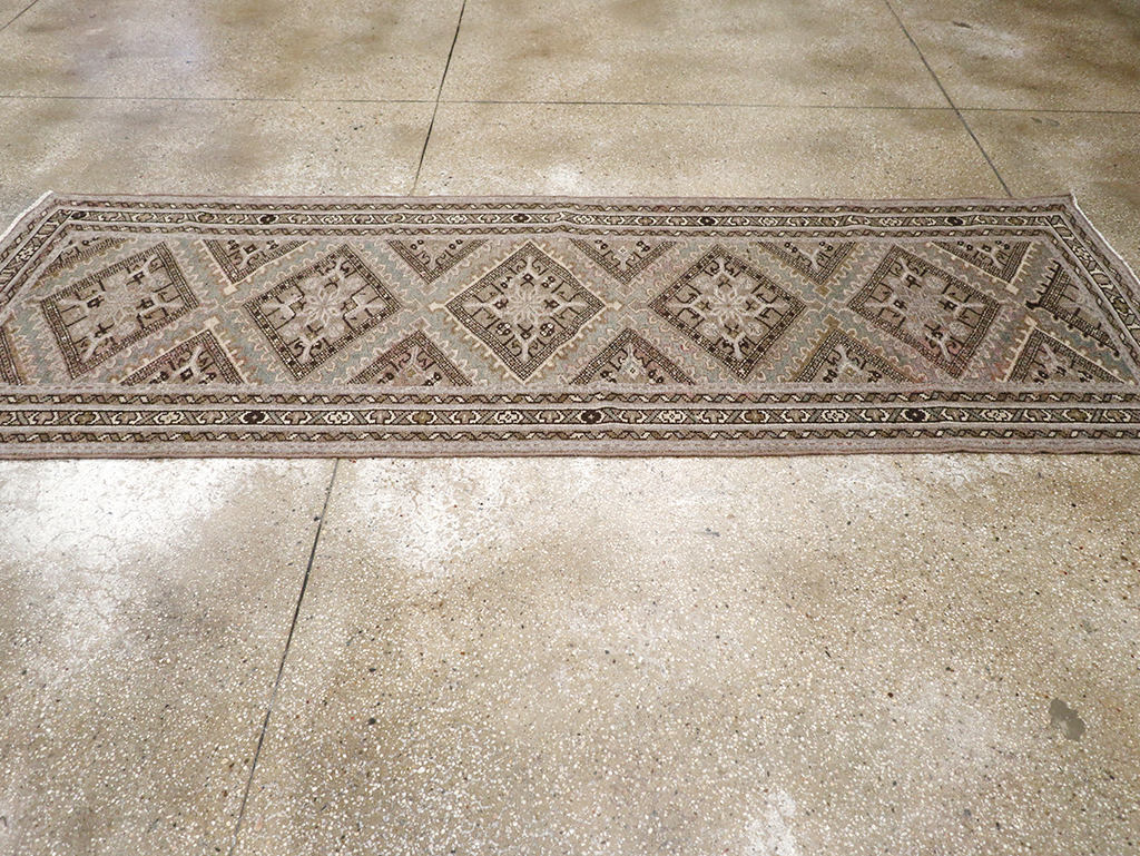 Vintage Persian Malayer Runner, No.31673 - Galerie Shabab