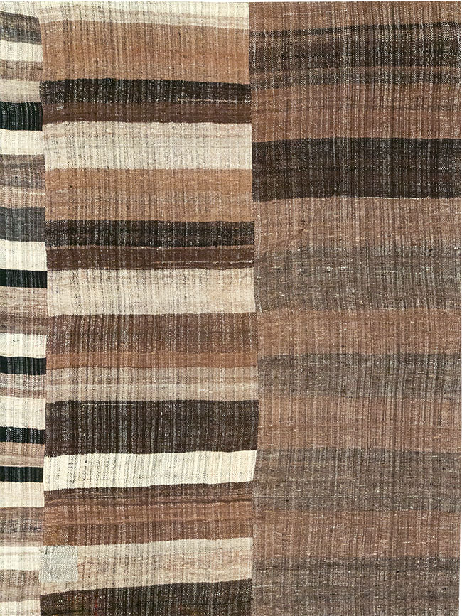 Modern Turkish Flatweave Kilim Square Room Size Carpet, No.31675 - Galerie Shabab