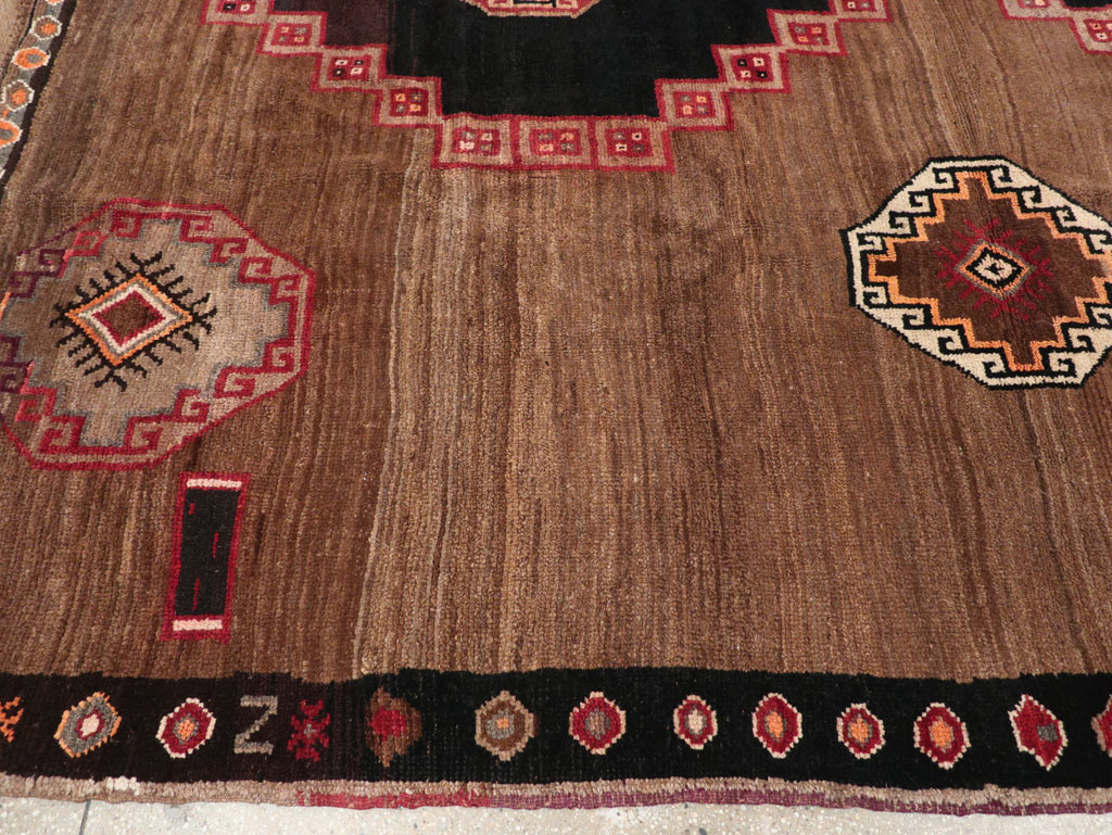 Vintage Turkish Anatolian Tribal Square Room Size Carpet, No.31677 - Galerie Shabab