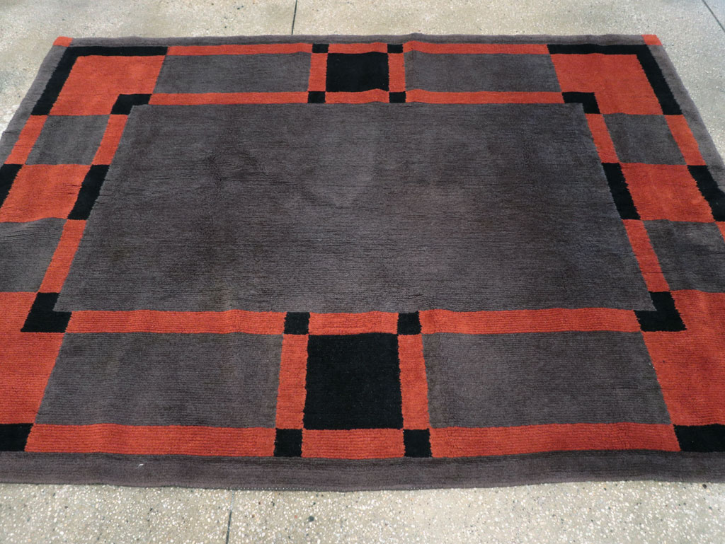 Vintage French Art Deco Accent Rug, No.31683 - Galerie Shabab