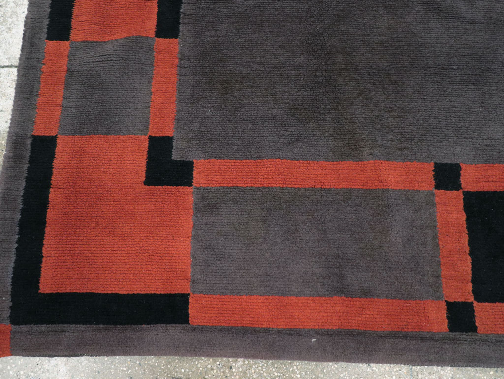 Vintage French Art Deco Accent Rug, No.31683 - Galerie Shabab