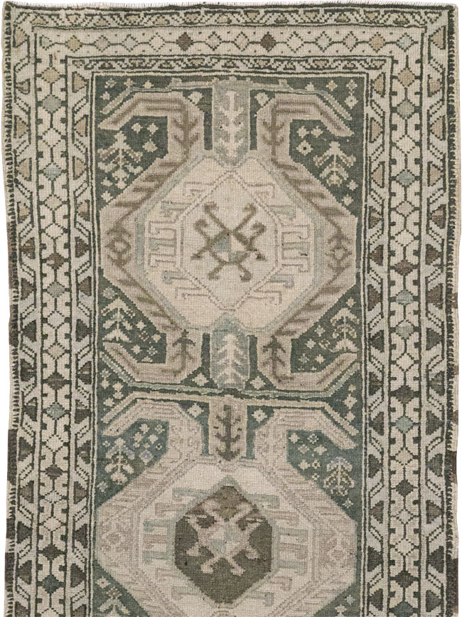 Antique Persian Malayer Runner, No.31689 - Galerie Shabab
