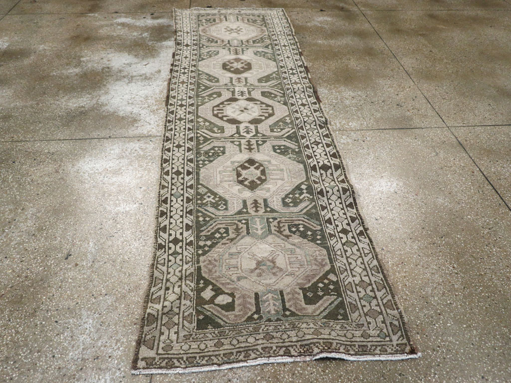 Antique Persian Malayer Runner, No.31689 - Galerie Shabab