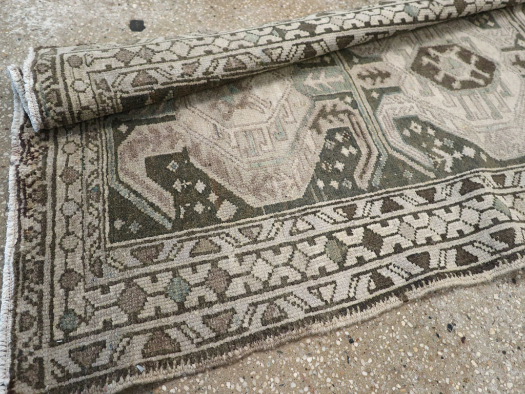 Antique Persian Malayer Runner, No.31689 - Galerie Shabab