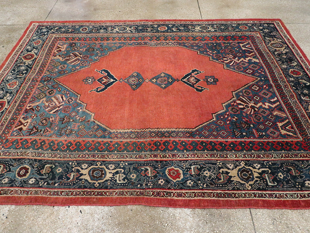 Antique Persian Bidjar Accent Rug, No.31693 - Galerie Shabab