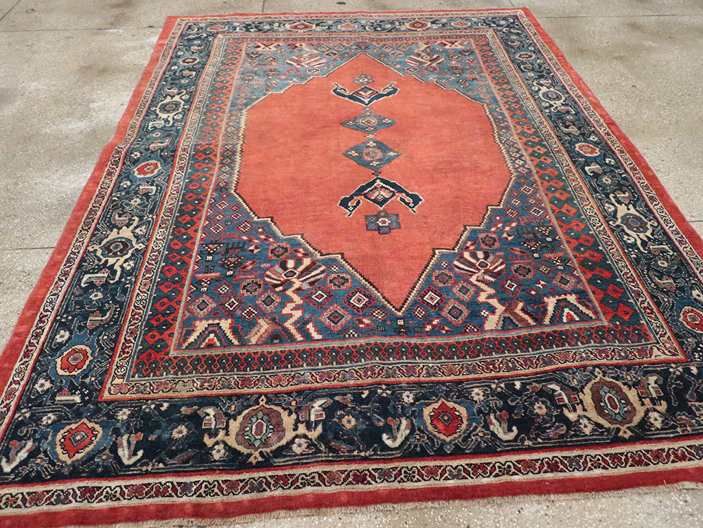 Antique Persian Bidjar Accent Rug, No.31693 - Galerie Shabab