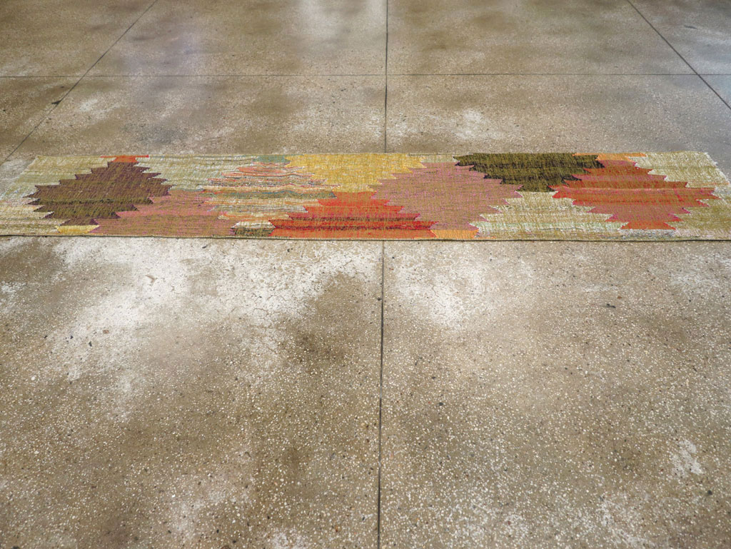 Modern Turkish Flatweave Runner, No.31697 - Galerie Shabab