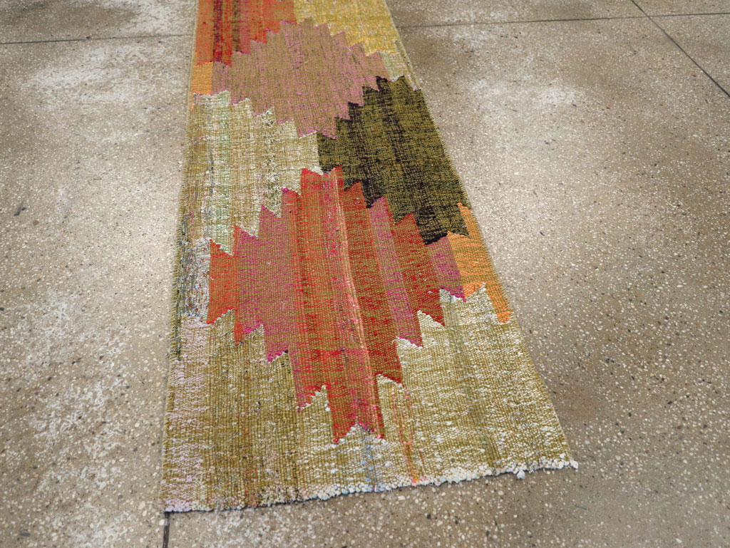 Modern Turkish Flatweave Runner, No.31697 - Galerie Shabab