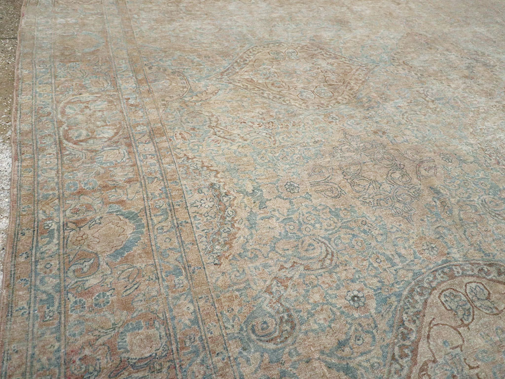 Antique Persian Lavar Kerman Large Carpet, No.31700 - Galerie Shabab