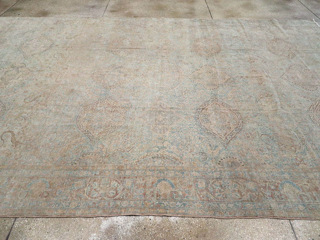 Antique Persian Lavar Kerman Large Carpet, No.31700 - Galerie Shabab