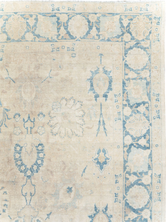 Antique Persian Tabriz Room Size Carpet, No.31702 - Galerie Shabab