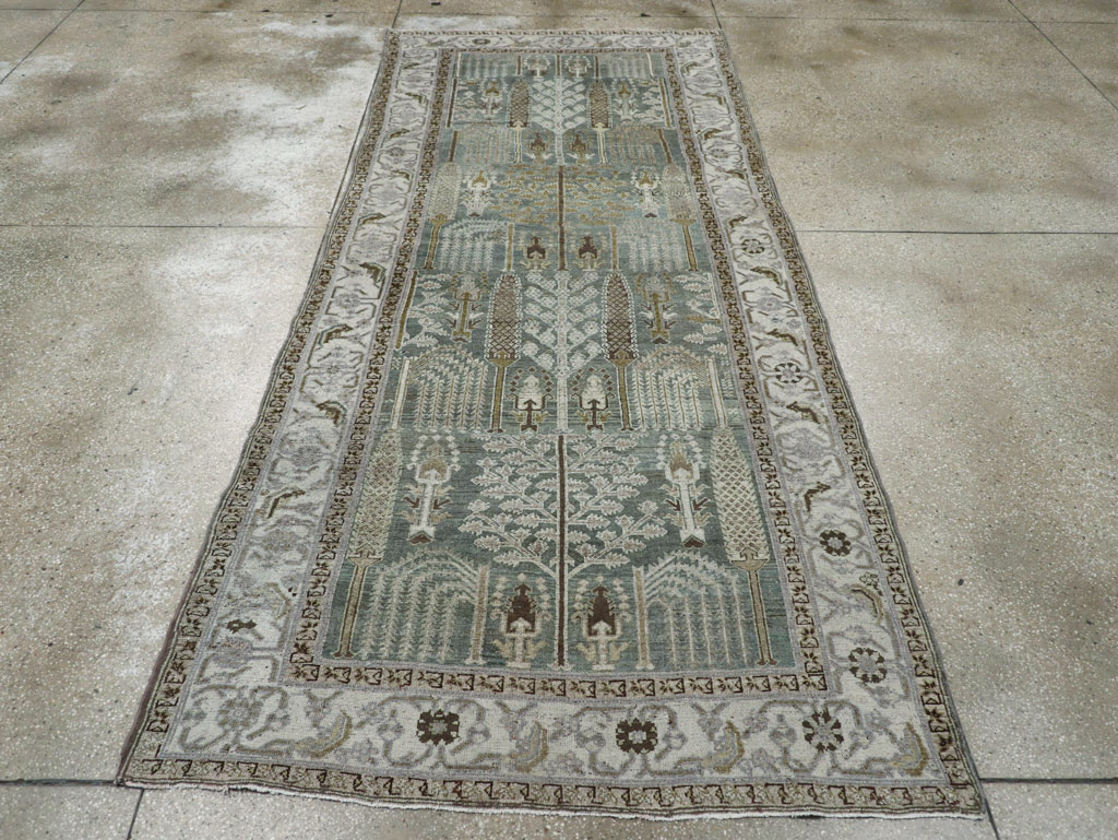 Antique Persian Kurd Gallery Rug, No.31703 - Galerie Shabab