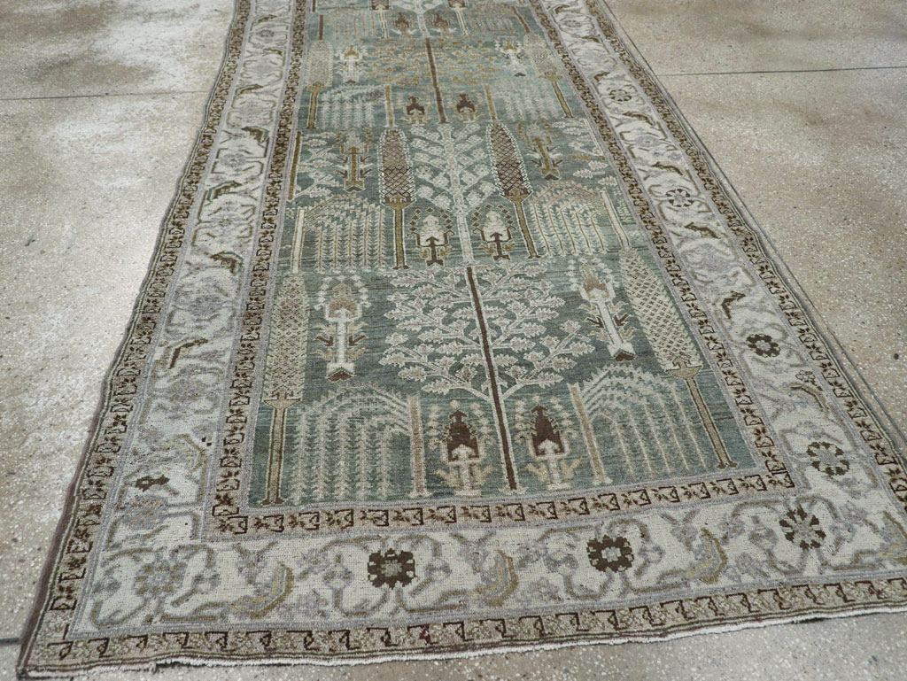 Antique Persian Kurd Gallery Rug, No.31703 - Galerie Shabab