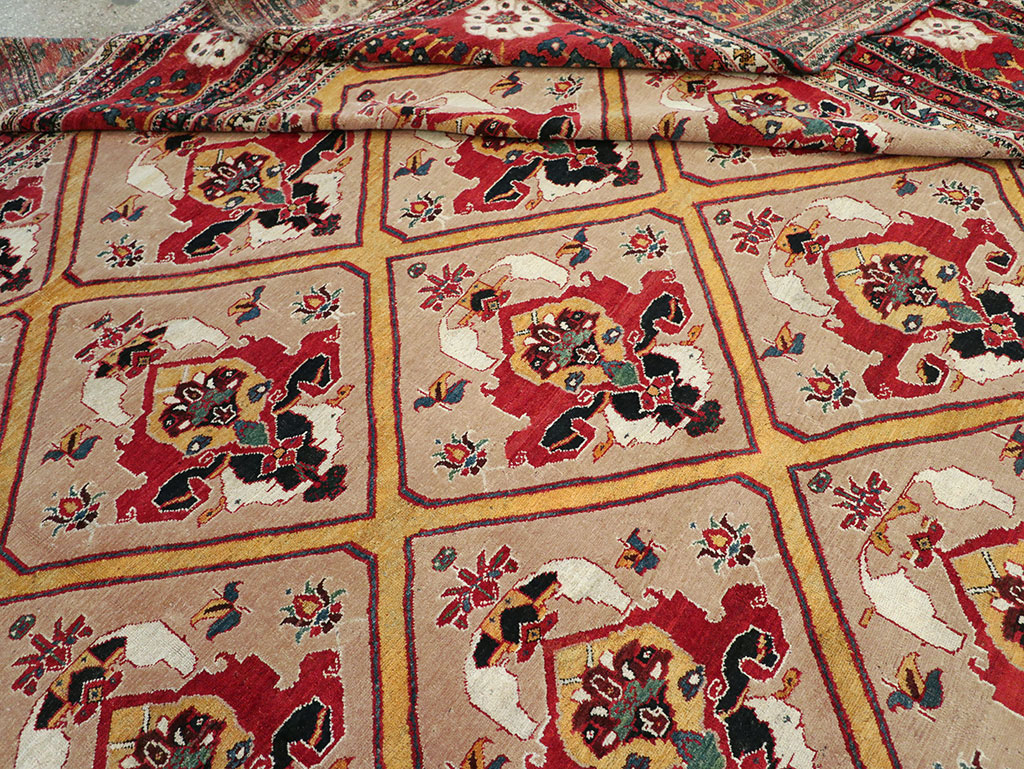 Antique Persian Bakhtiari Oversize Carpet, No.31708 - Galerie Shabab