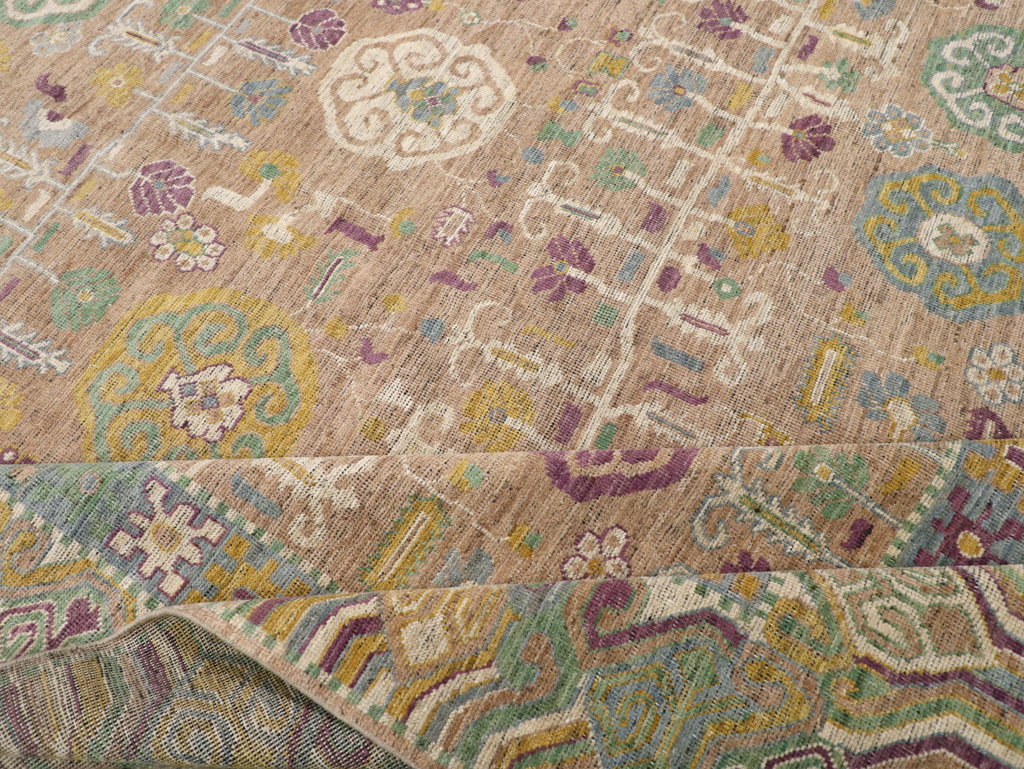 Modern East Turkestan Khotan Room Size Carpet, No.31716 - Galerie Shabab