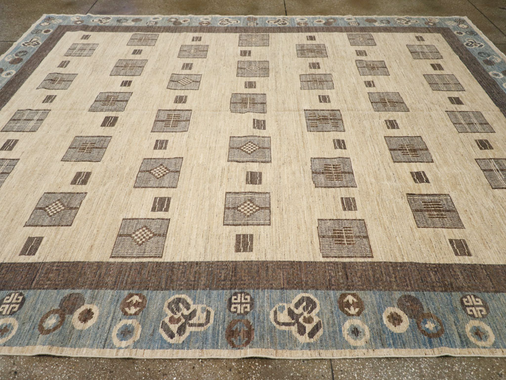 Modern East Turkestan Khotan Room Size Carpet, No.31724 - Galerie Shabab