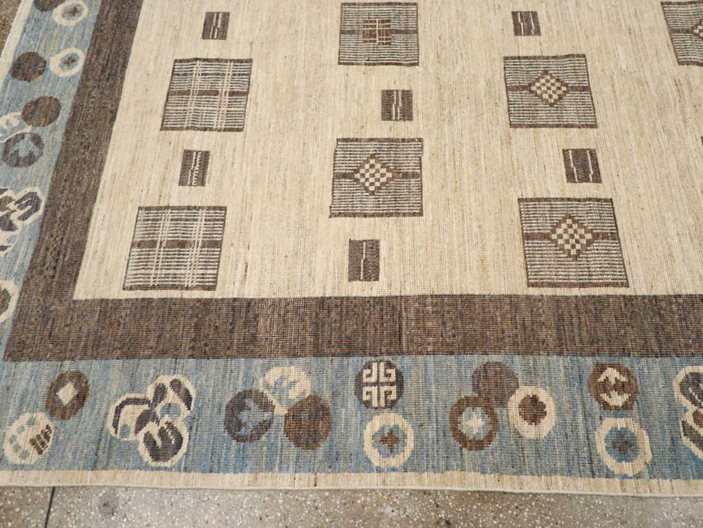 Modern East Turkestan Khotan Room Size Carpet, No.31724 - Galerie Shabab