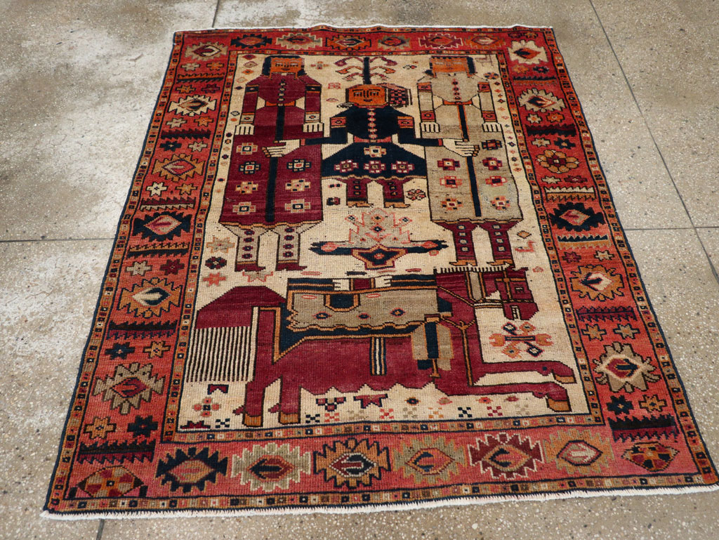Vintage Persian Pictorial Bakhtiari Tribal Accent Rug, No.31741 - Galerie Shabab