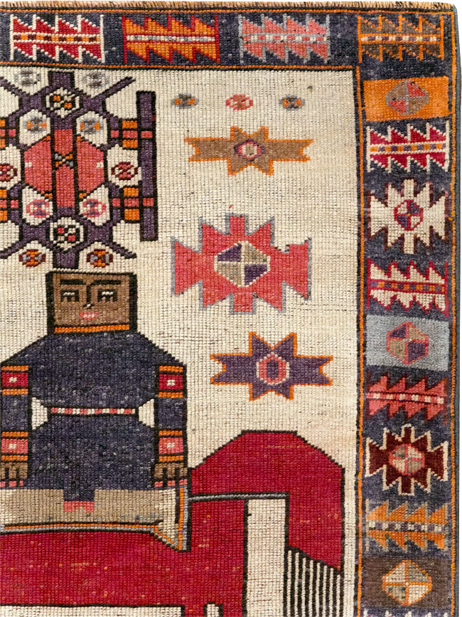 Vintage Persian Pictorial Bakhtiari Accent Rug, No.31742 - Galerie Shabab