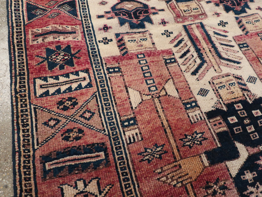 Vintage Persian Pictorial Bakhtiari Tribal Accent Rug, No.31744 - Galerie Shabab