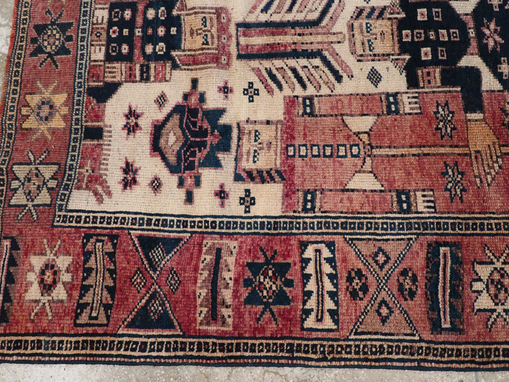 Vintage Persian Pictorial Bakhtiari Tribal Accent Rug, No.31744 - Galerie Shabab