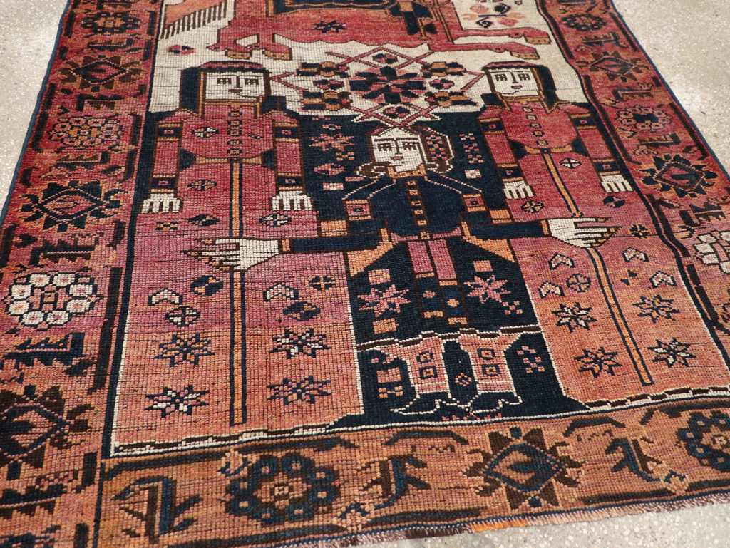 Vintage Persian Bakhtiari Rug, No.31747 - Galerie Shabab