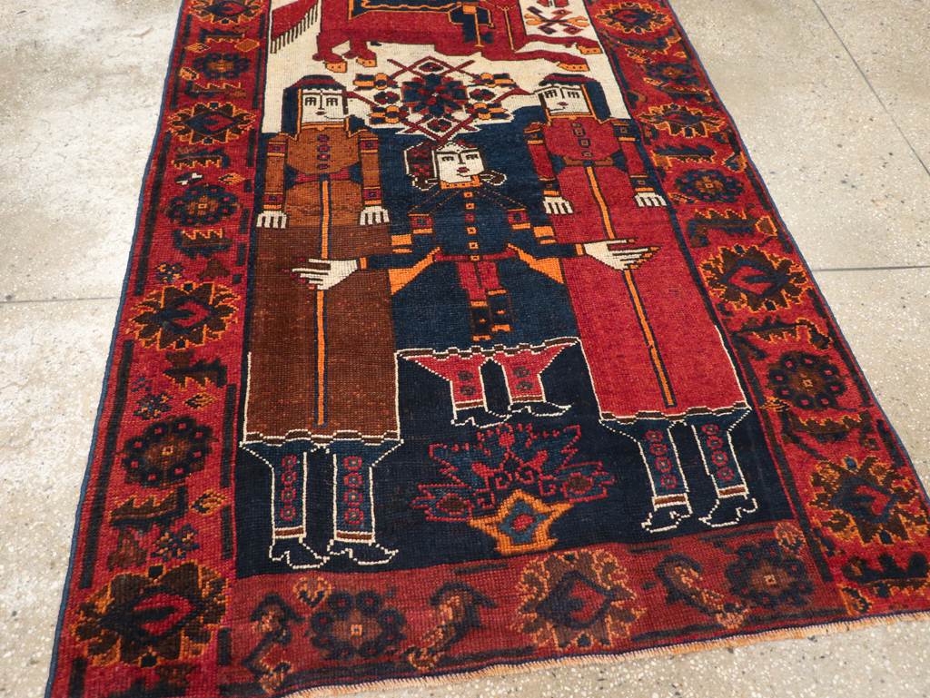 Vintage Persian Bakhtiari Pictorial Rug, No.31749 - Galerie Shabab