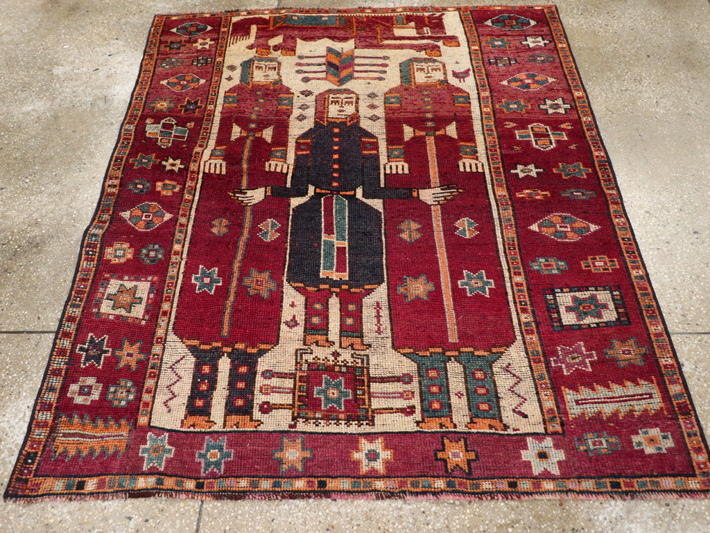 Vintage Persian Bakhtiari Pictorial Rug, No.31752 - Galerie Shabab