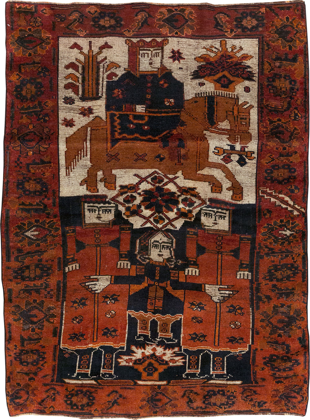 Vintage Persian Bakhtiari Rug, No.31753 - Galerie Shabab