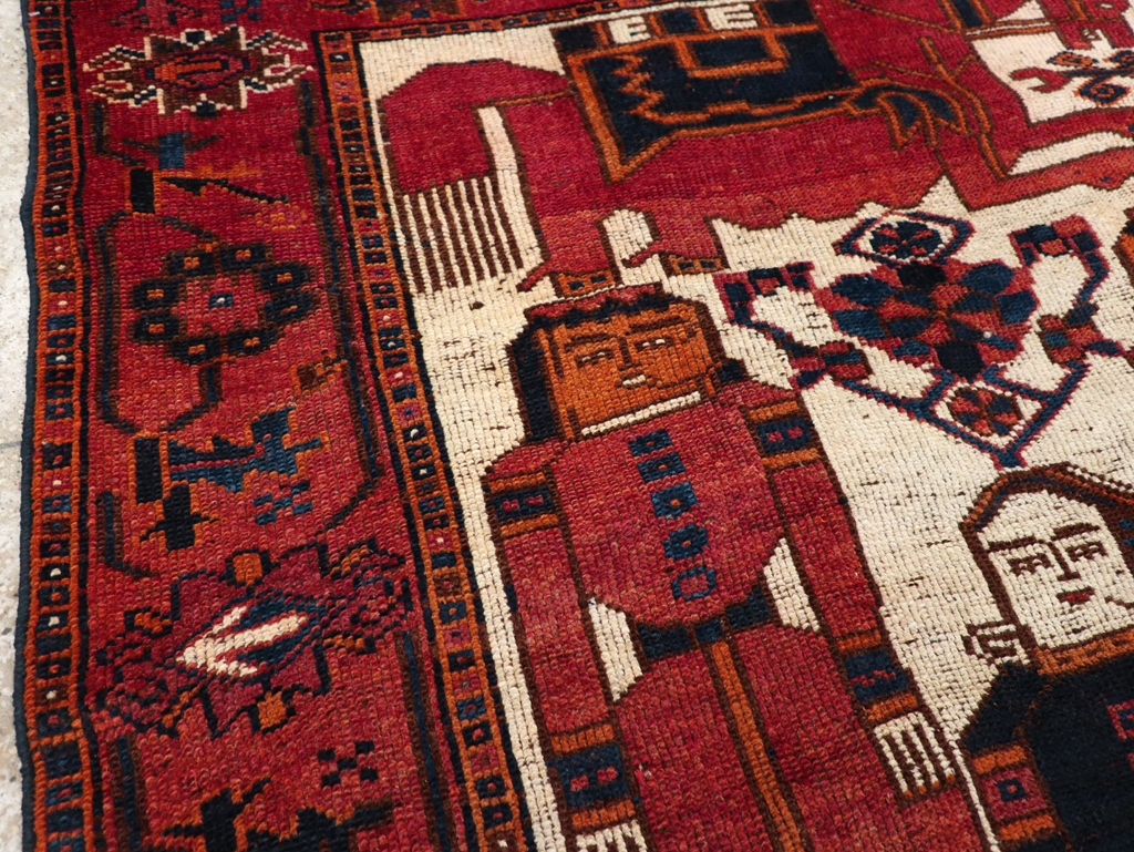 Vintage Persian Bakhtiari Pictorial Rug, No.31754 - Galerie Shabab