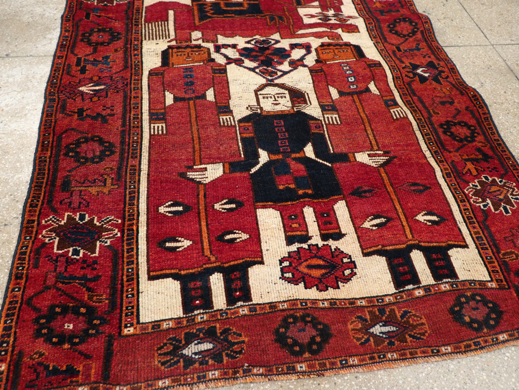 Vintage Persian Bakhtiari Pictorial Rug, No.31754 - Galerie Shabab
