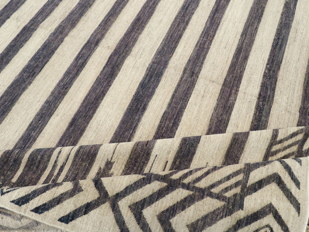 Modern East Turkestan Khotan Room Size Carpet, No.31758 - Galerie Shabab