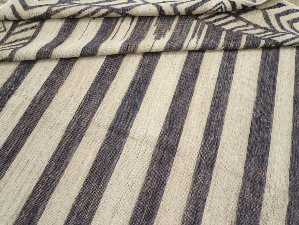 Modern East Turkestan Khotan Room Size Carpet, No.31758 - Galerie Shabab